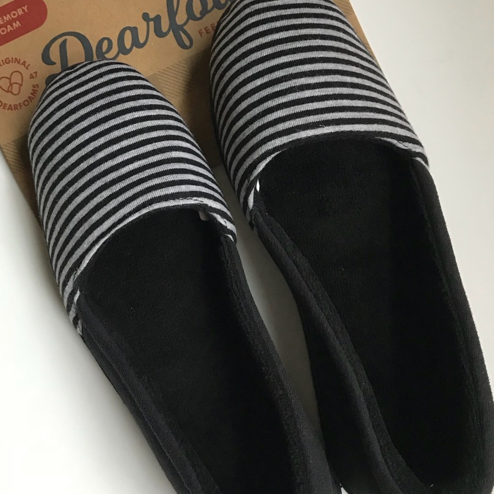 Dearfoams slippers NWT  sm 5/6